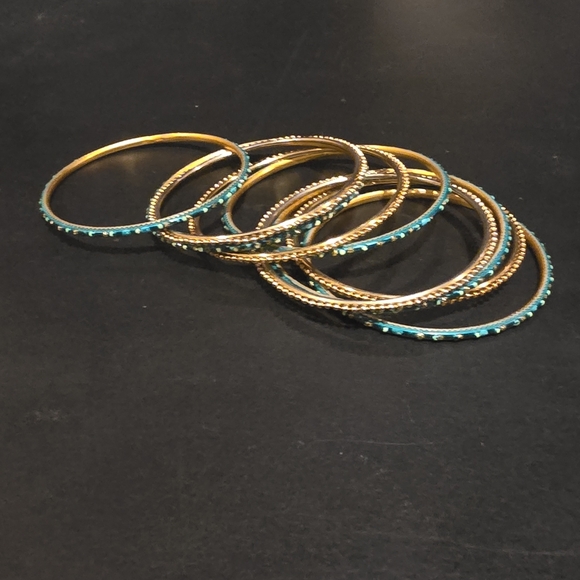 🐹9 Children's Bangles 3 gold 6 green - Picture 5 of 7